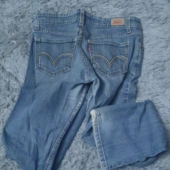Womens Levi 524 super low sz 9 medium - Picture 3 of 3